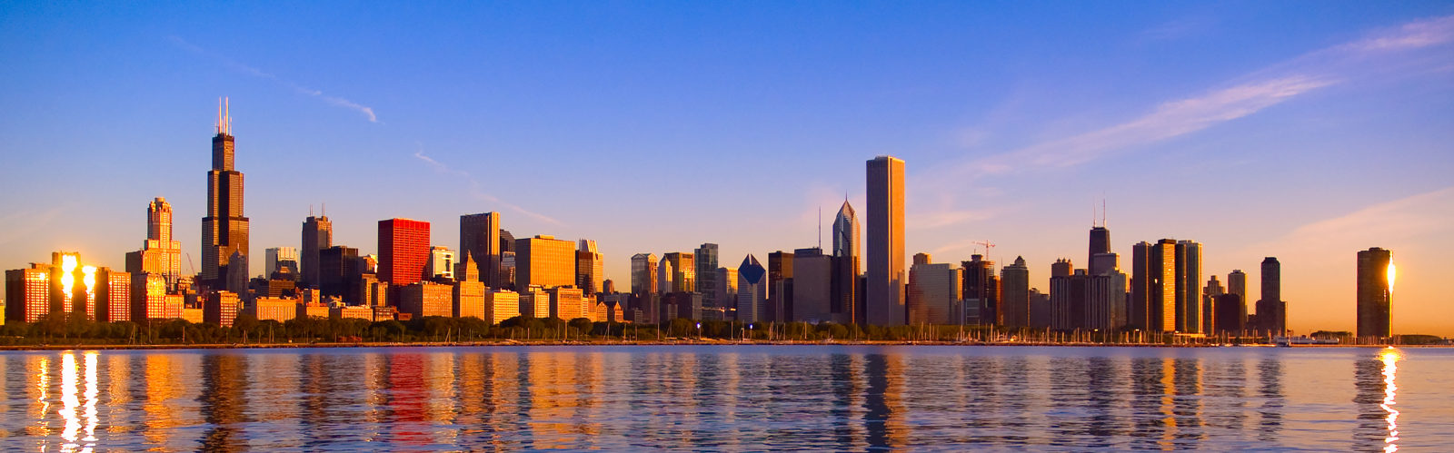 cropped Chicago skyline from Adler Planetarium sunrise
